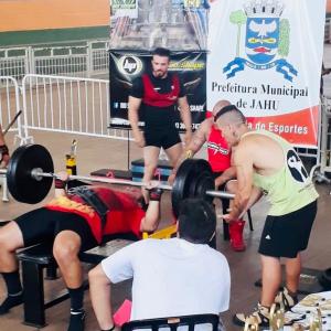 Imagem da notícia Apoiada pela Secretaria de Esportes, competição de supino reúne atletas de todo o estado