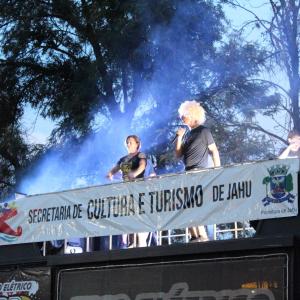 Imagem da notícia Carnaval JAÚFOLIA 2020: 21/02 - Sexta Feira - Trio elétrico com BloCoruja e Pop Band Show na Praça da República - FOTOS