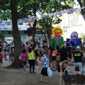 Imagem da notícia Carnaval JAÚ FOLIA 2020: 23/02 - Domingo - Matinê na Praça da República com Capoeira Bantus e Bloco Primavera a noite show com a Pop Band Show - FOTOS
