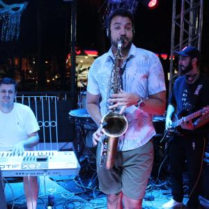 Imagem da notícia Carnaval JAÚFOLIA 2020: 24/02 - Segunda-feira - Show na Praça da República com Pop Band Show - FOTOS