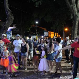 Imagem da notícia Carnaval JAÚFOLIA 2020: 24/02 - Segunda-feira - Show na Praça da República com Pop Band Show - FOTOS