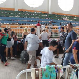 Imagem da notícia Prefeitura faz bazar para entrega de roupas - FOTOS
