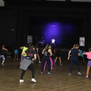 Imagem da notícia Semana da Mulher 2020: Zumba Solidária - FOTOS