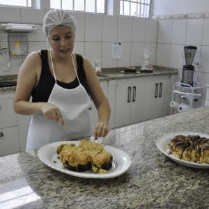 Imagem da notícia Fundo Social de Solidariedade realiza curso de Coloma Pascal - Fotos turma C