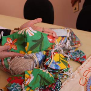Imagem da notícia Secretaria de Cultura e Turismo confecciona máscaras para doação