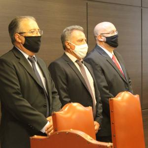 Imagem da notícia Prefeito e vice prefeito eleitos tomam posse