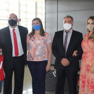 Imagem da notícia Prefeito e vice prefeito eleitos tomam posse
