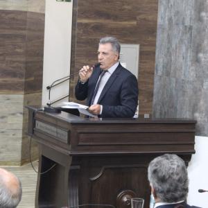 Imagem da notícia Prefeito e vice prefeito eleitos tomam posse