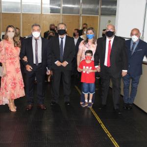Imagem da notícia Prefeito e vice prefeito eleitos tomam posse