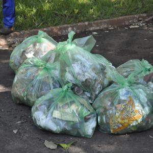 Imagem da notícia Secretaria de Meio Ambiente junto com o Tiro de Guerra, Fatec e Instituto Pró-Terra realizaram ação “Valorizando Nossas Águas”