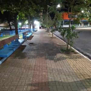 Imagem da notícia PRAÇA SIQUEIRA CAMPOS PASSA POR LIMPEZA