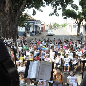 Imagem da notícia Secretaria de Cultura e Turismo leva teatro à Potunduva para celebrar o Dia das Crianças - FOTOS
