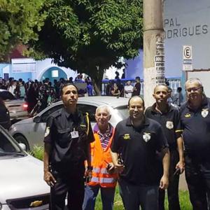 Imagem da notícia Passeio noturno de arte cemiterial ocorreu nessa sexta-feira em Jahu - FOTOS