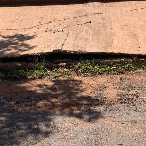 Imagem da notícia PREFEITURA NOTIFICA EMPRESA PARA REPAROS EM OBRAS NOS CÓRREGOS DA FIGUEIRA E DO PIRES