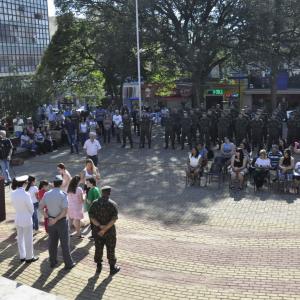 Imagem da notícia Ato Solene e Premiação dos Vencedores do Show de Talentos da 2ª Semana Comandante João Ribeiro de Barros na Praça Siqueira Campos - FOTOS