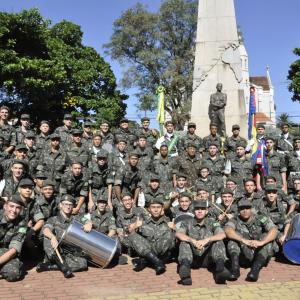 Imagem da notícia Ato Solene e Premiação dos Vencedores do Show de Talentos da 2ª Semana Comandante João Ribeiro de Barros na Praça Siqueira Campos - FOTOS