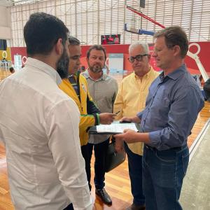 Imagem da notícia PREFEITURA DISCUTE INSTALAÇÃO DE CENTRO PARALÍMPICO NA CIDADE