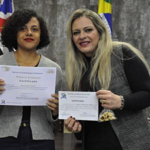 Imagem da notícia Fundo Social de Solidariedade realiza formatura do curso de Padaria Artesanal do Núcleo de Qualificação Profissional - FOTOS