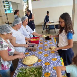 Imagem da notícia MERENDA NATALINA NOTA 10