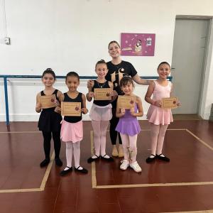 Imagem da notícia AULAS DE DANÇA E BALÉ ENTRAM EM RECESSO