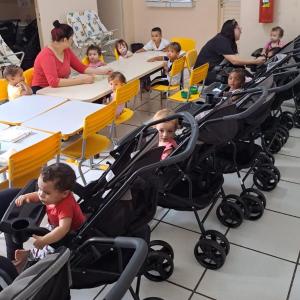 Imagem da notícia PREFEITURA ADQUIRE NOVOS CARRINHOS DE BEBÊ PARA CRECHE