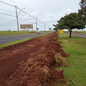 Imagem da notícia TEM INÍCIO CONSTRUÇÃO DE CICLOVIA NA AVENIDA JOÃO FRANCESCHI