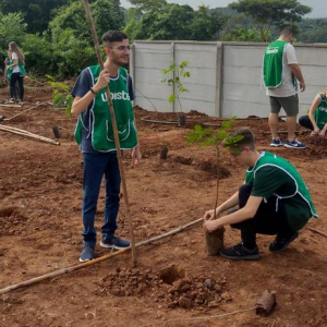 Imagem da notícia MÊS DA ÁGUA TEM PLANTIO DE 50 MUDAS DE ÁRVORES