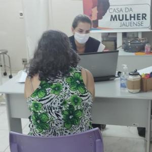 Imagem da notícia MÊS DA MULHER TERMINA COM EXAME GINECOLÓGICO PREVENTIVO