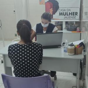 Imagem da notícia MÊS DA MULHER TERMINA COM EXAME GINECOLÓGICO PREVENTIVO