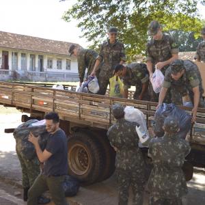 Imagem da notícia Fundo Social de Solidariedade realiza coleta nos postos de arrecadação da Campanha do Agasalho