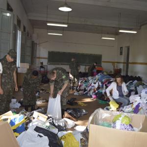 Imagem da notícia Fundo Social de Solidariedade realiza coleta nos postos de arrecadação da Campanha do Agasalho