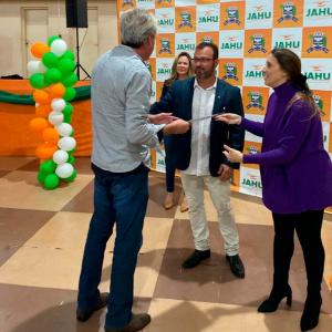 Imagem da notícia TBT: PREFEITURA FAZ HOMENAGEM AOS ATLETAS DA TERCEIRA IDADE