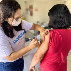 Imagem da notícia MAIS DE 400 PESSOAS VACINADAS CONTRA GRIPE NO FIM DE SEMANA