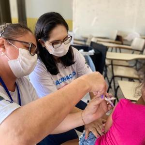 Imagem da notícia MAIS DE 400 PESSOAS VACINADAS CONTRA GRIPE NO FIM DE SEMANA