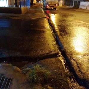 Imagem da notícia SERVIÇOS DE LIMPEZA DE ÁREAS PÚBLICAS CONTINUAM