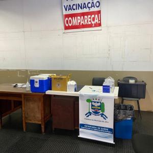 Imagem da notícia MAIS DE 250 PESSOAS VACINADAS CONTRA GRIPE NO PAÇO MUNICIPAL