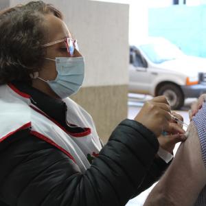 Imagem da notícia MAIS DE 250 PESSOAS VACINADAS CONTRA GRIPE NO PAÇO MUNICIPAL