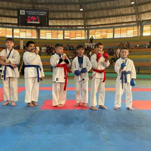 Imagem da notícia CAMPEONATO JAUENSE DE KARATÊ HOMENAGEIA GRANDES NOMES DO ESPORTE