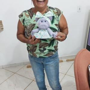 Imagem da notícia MULHERES MOSTRAM TALENTO EM OFICINAS DE ARTESANATO