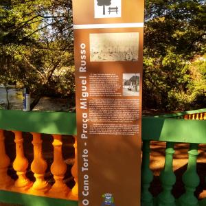 Imagem da notícia PAINÉIS APRESENTAM INFORMAÇÕES DE PONTOS TURÍSTICOS DA CIDADE