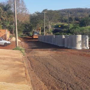 Imagem da notícia PREFEITURA E DER REALIZAM OBRA NO POUSO ALEGRE DE BAIXO