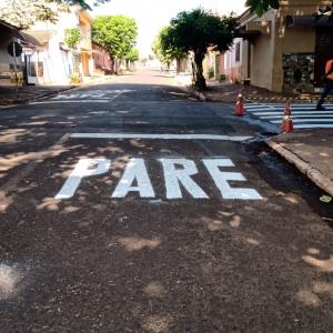 Imagem da notícia PREFEITURA REFORÇA SINALIZAÇÃO DE TRÂNSITO DO DISTRITO DE POTUNDUVA