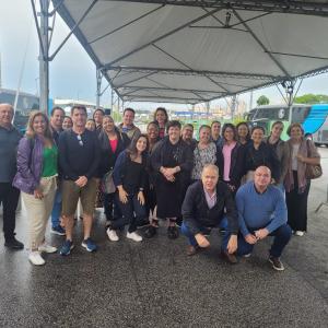 Imagem da notícia PREFEITURA E SEBRAE LEVAM JAUENSES PARA A FEIRA DO EMPREENDEDOR