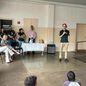 Imagem da notícia ESTUDANTES RECEBEM CERTIFICAÇÃO POR PARTICIPAÇÃO EM PROJETO AMBIENTAL