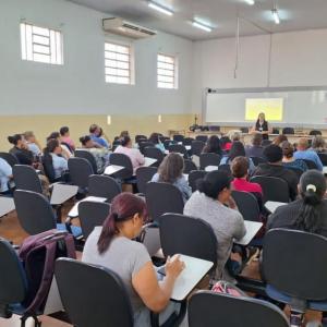 Imagem da notícia CAPS E AGENTES DE SAÚDE - FOCO NO ATENDIMENTO A DEPENDENTES QUÍMICOS