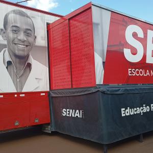 Imagem da notícia CIEJ: ESCOLA MÓVEL DE NANOTECNOLOGIA JÁ ESTA ABERTA PARA VISITAÇÃO