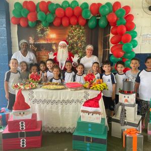 Imagem da notícia ESCOLAS MUNICIPAIS SERVEM MERENDA NATALINA