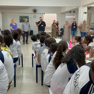 Imagem da notícia ESCOLAS MUNICIPAIS SERVEM MERENDA NATALINA