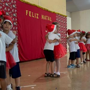 Imagem da notícia ALERTA DE FOFURA NA SUA TIMELINE: CMEI NELI NASSIF ORGANIZA CANTATA DE NATAL
