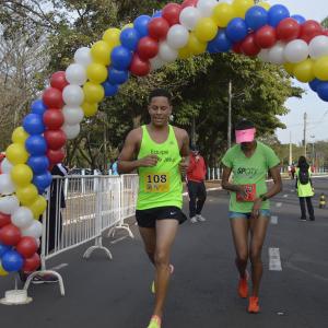 Imagem da notícia Corrida comemora os 165 anos de Jahu - FOTOS